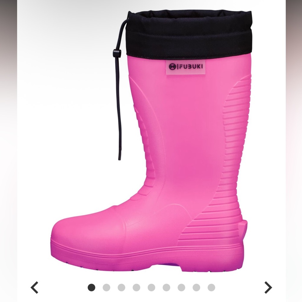 Fubuki Boots BRAND NEW Size 6/7